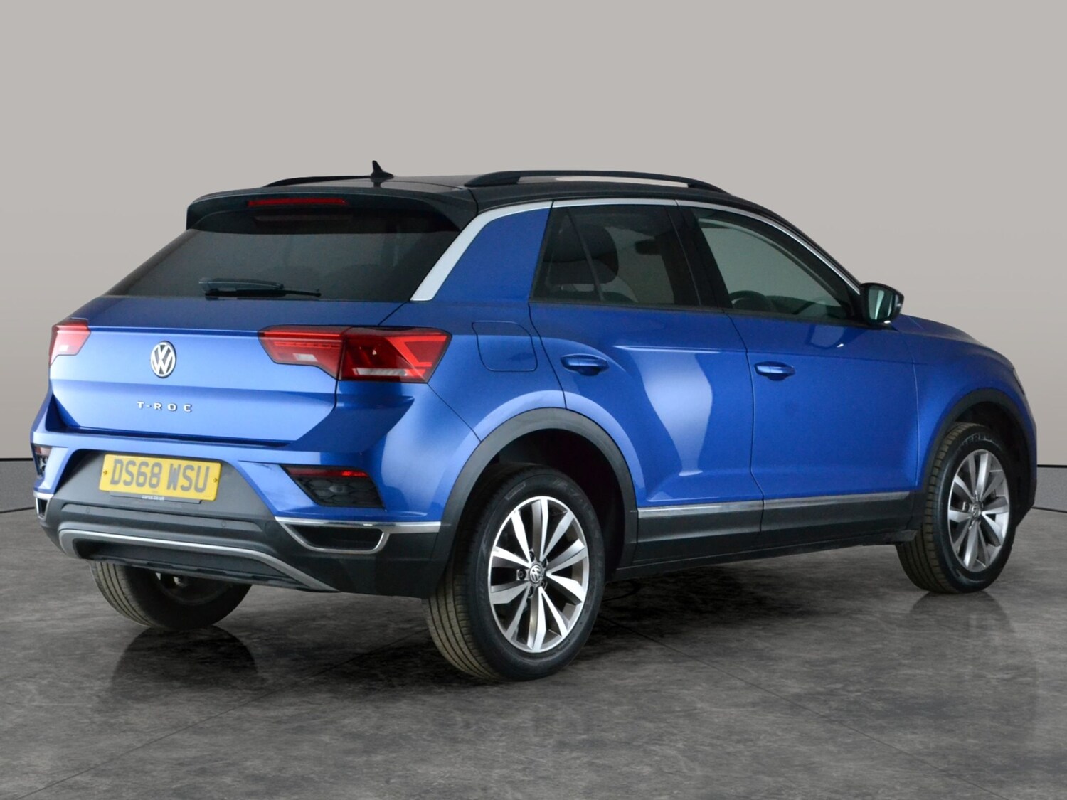 Used Volkswagen T-Roc 2018 for sale - 78139958: Photo 9