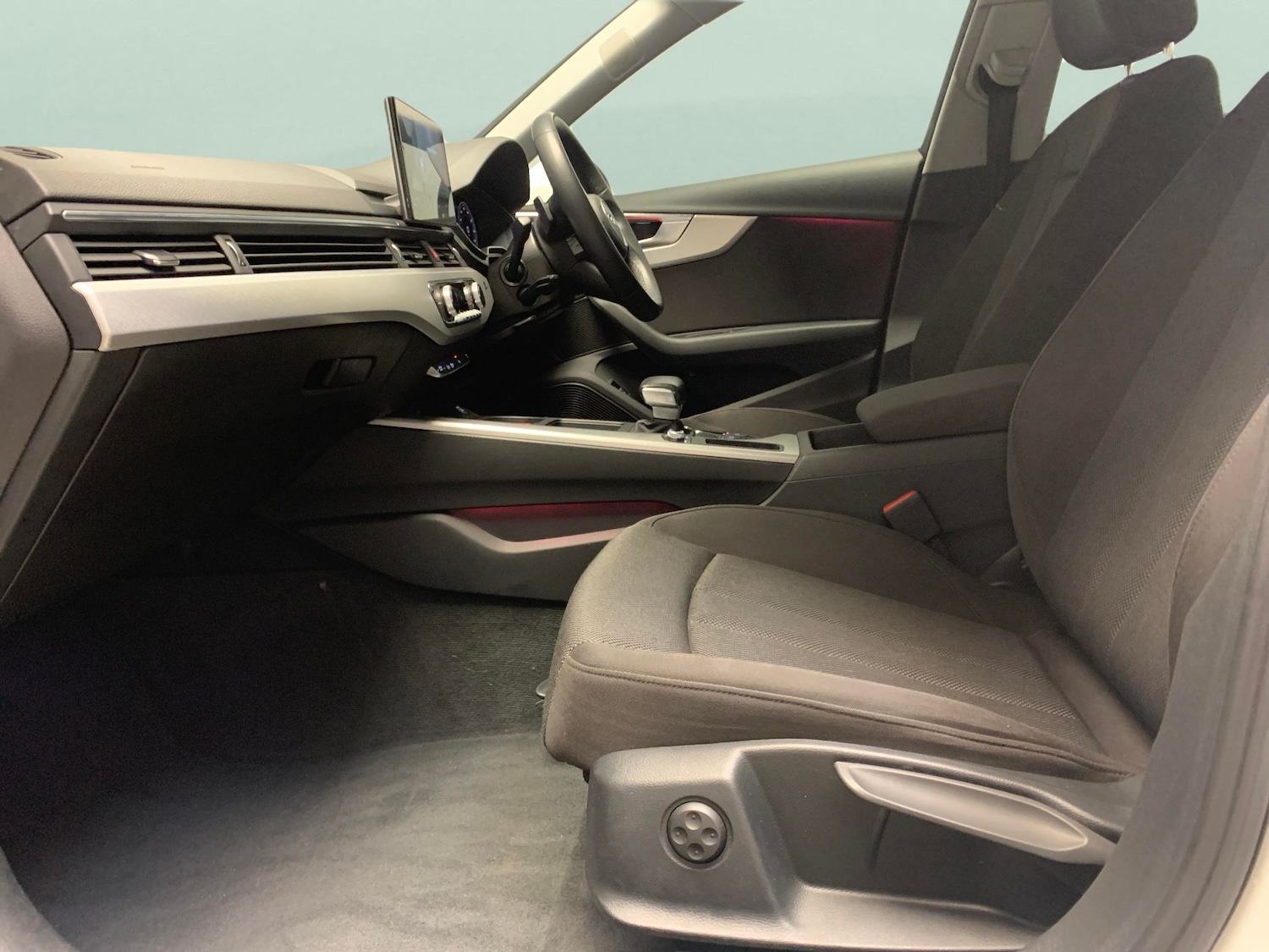 Used Audi A4 2022 for sale - 77810674: Photo 4