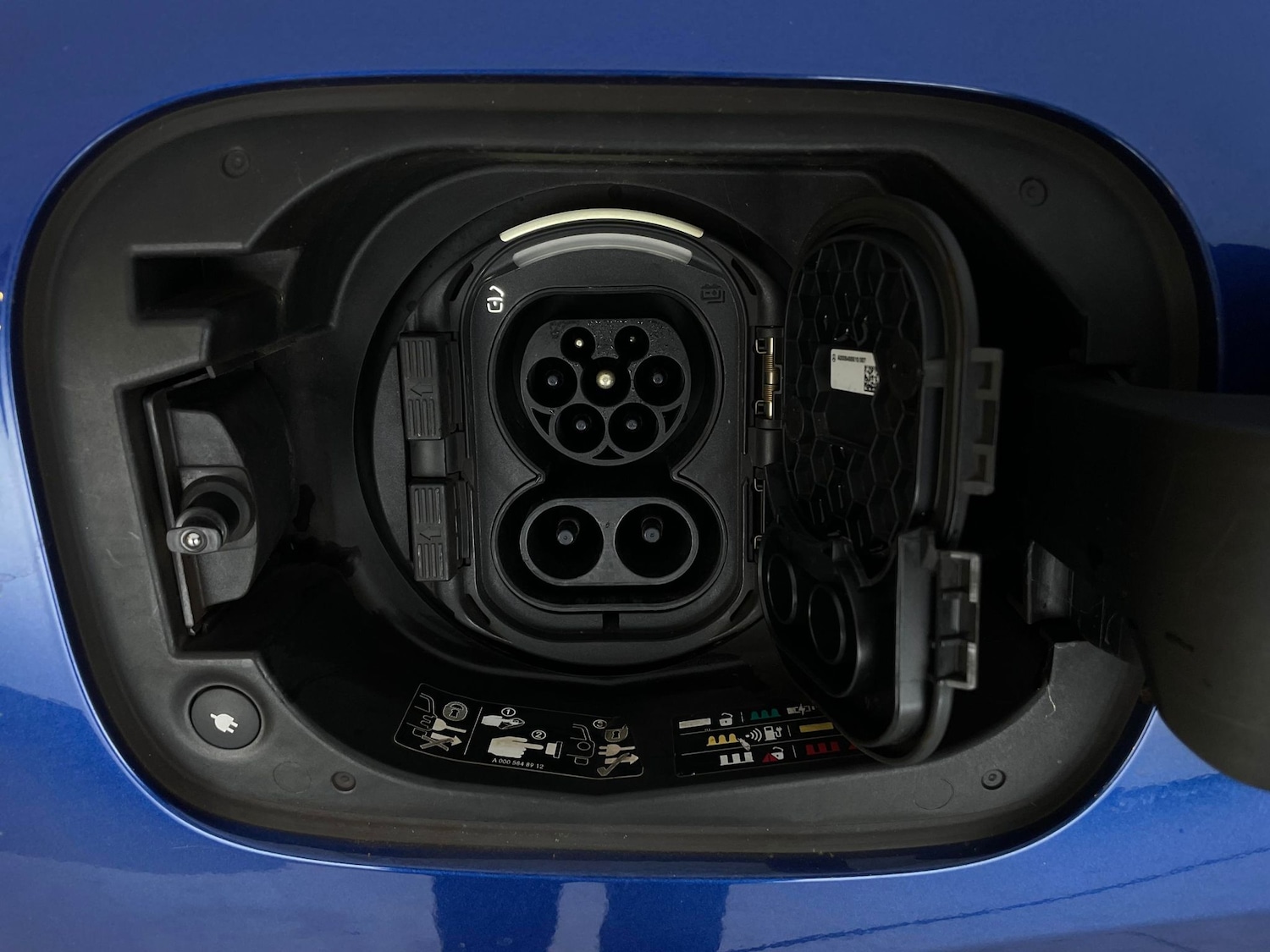 Used Mercedes-Benz EQC 2022 for sale - 77650905: Photo 36