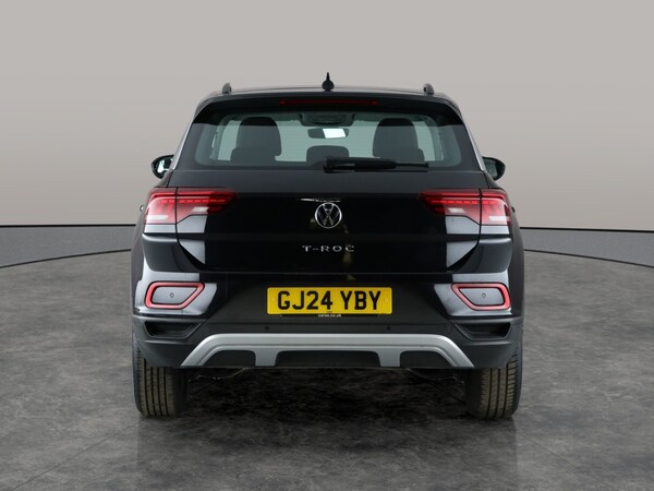 Used Volkswagen T-Roc 2024 for sale - 75932985: Photo 12