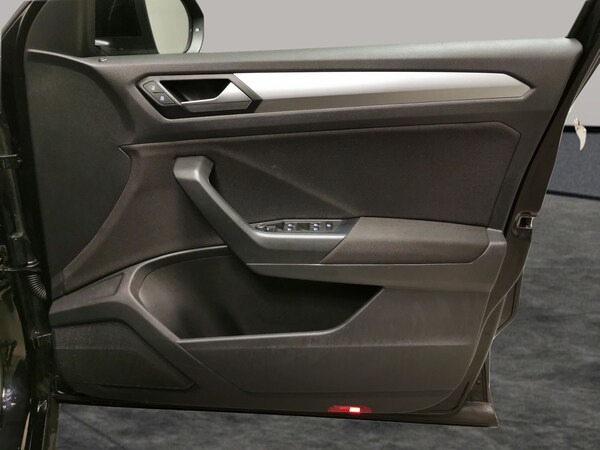 Used Volkswagen T-Roc 2024 for sale - 75932985: Photo 38