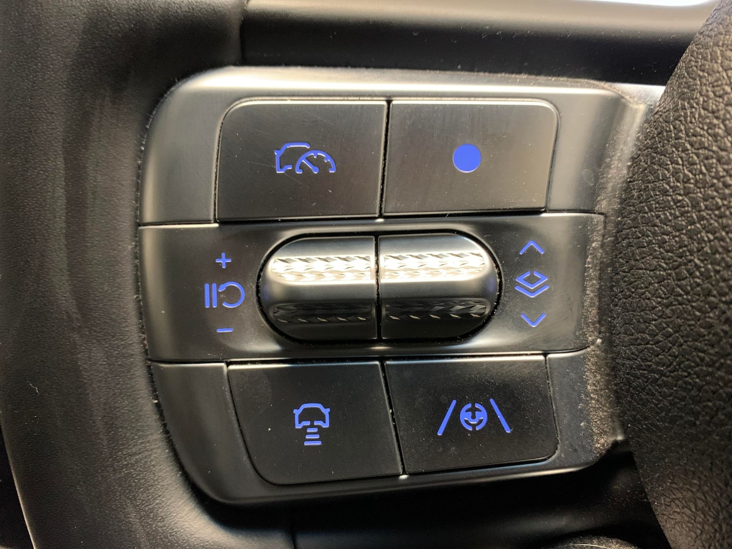 Used Genesis GV60 2022 for sale - 76958382: Photo 21