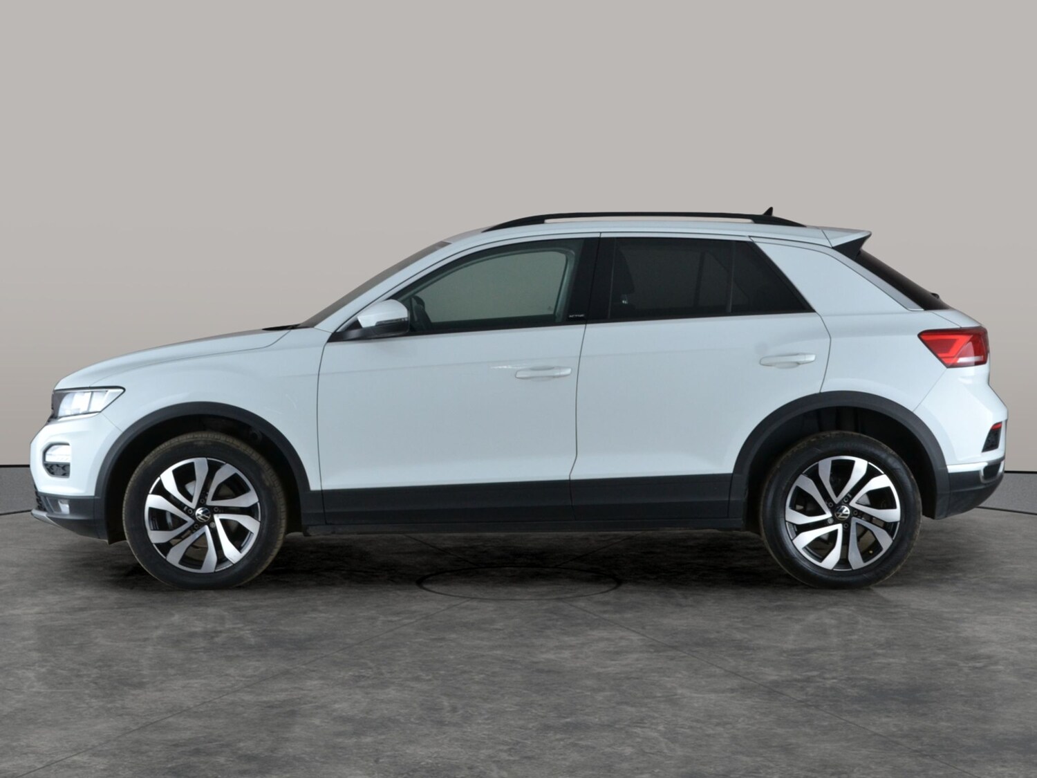 Used Volkswagen T-Roc 2022 for sale - 78149370: Photo 12