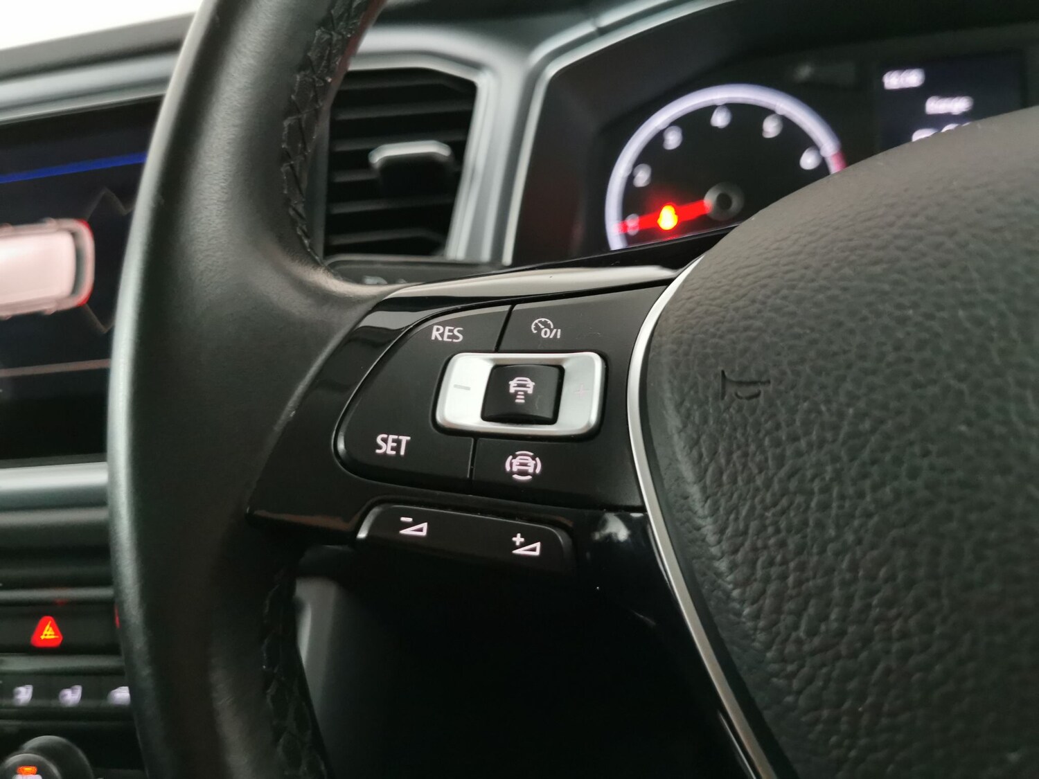 Used Volkswagen T-Roc 2022 for sale - 78149370: Photo 18