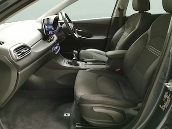 Used Hyundai i30 2022 for sale - 76542622: Photo