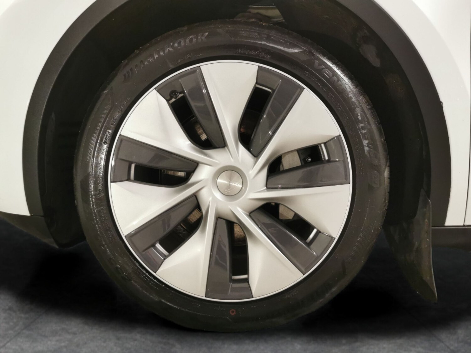 Used Tesla Model Y 2024 for sale - 78009846: Photo 23