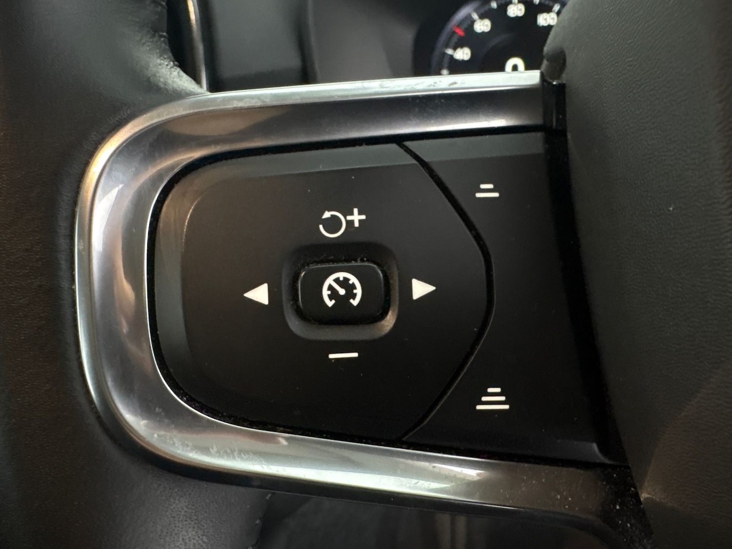 Used Volvo XC40 2020 for sale - 76967178: Photo 16