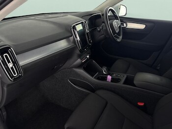 Used Volvo XC40 2020 for sale - 76967178: Photo