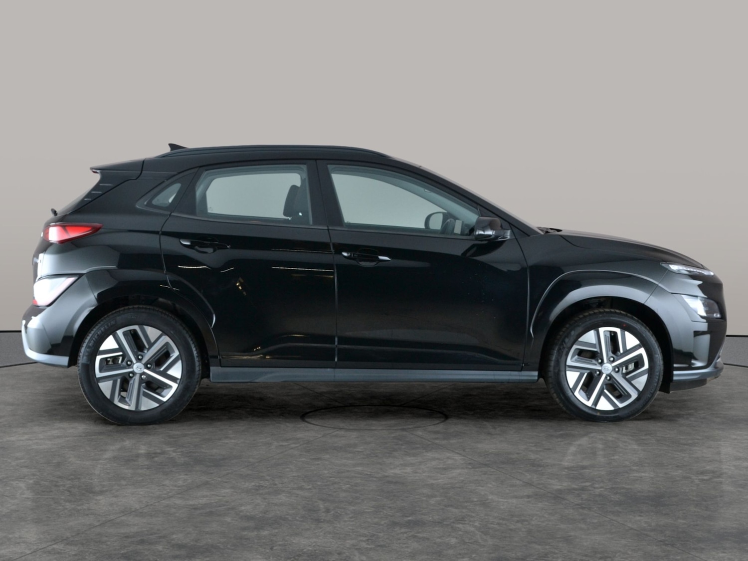 Used Hyundai KONA 2023 for sale - 77069682: Photo 10