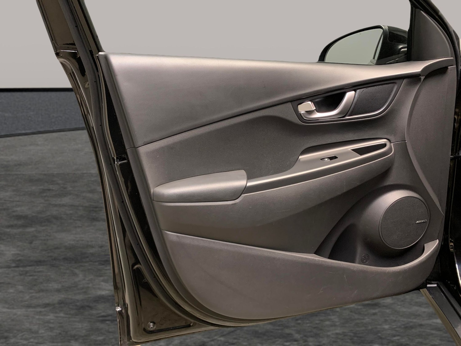 Used Hyundai KONA 2023 for sale - 77069682: Photo 28