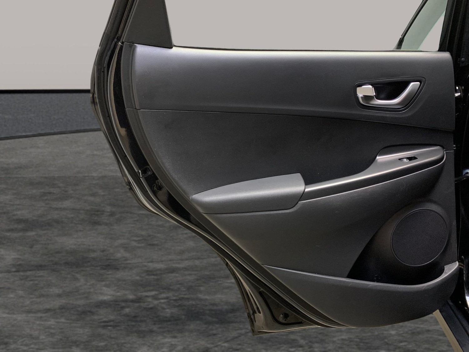 Used Hyundai KONA 2023 for sale - 77069682: Photo 29