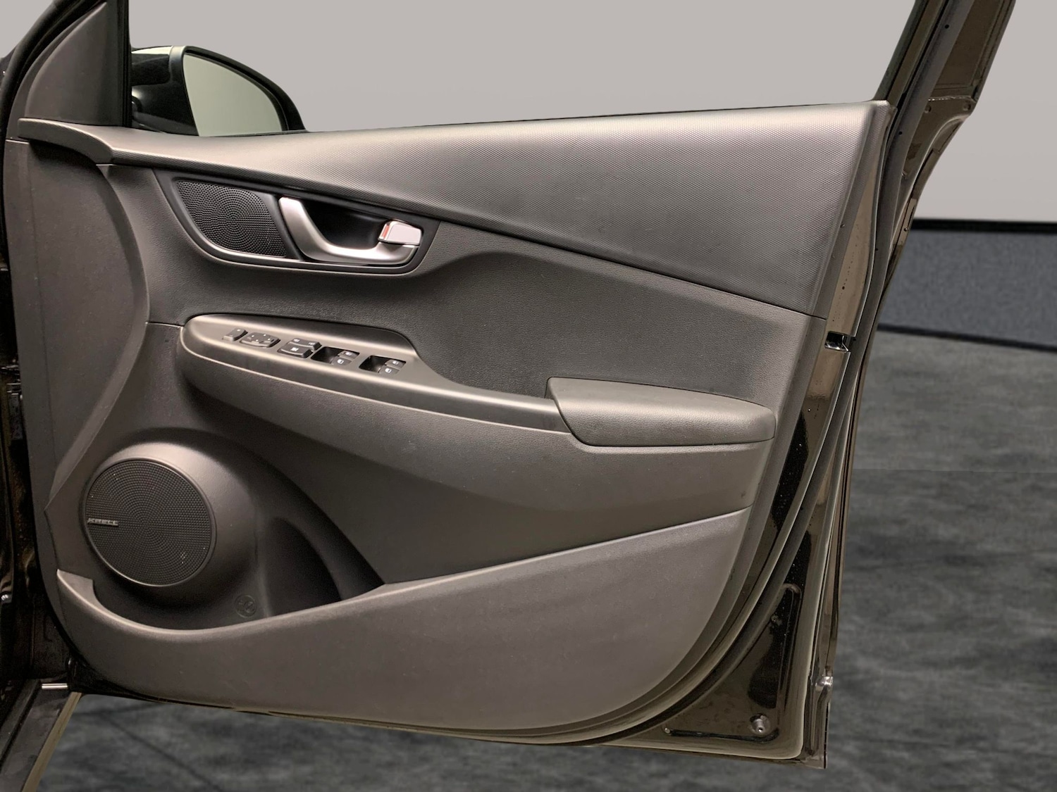 Used Hyundai KONA 2023 for sale - 77069682: Photo 31