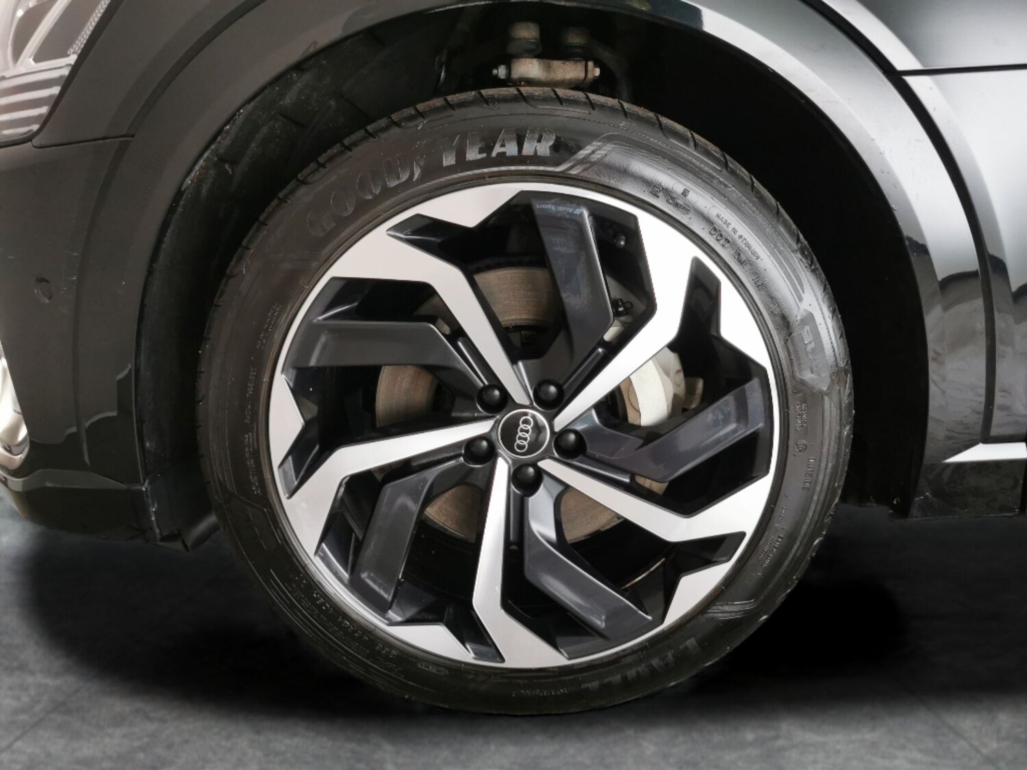 Used Audi e-tron 2023 for sale - 77432280: Photo 28