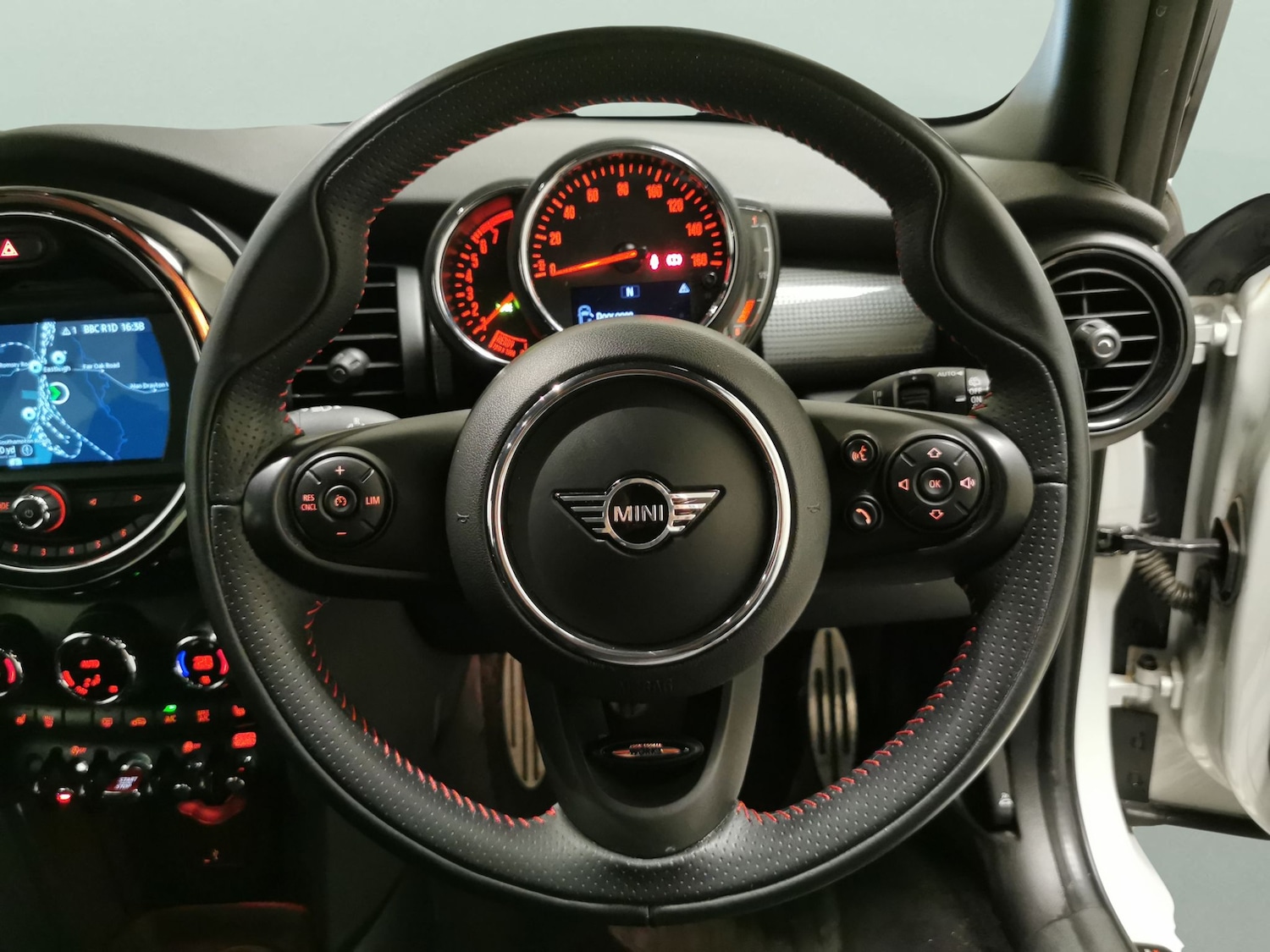 Used MINI Hatch 2020 for sale - 76529024: Photo 15