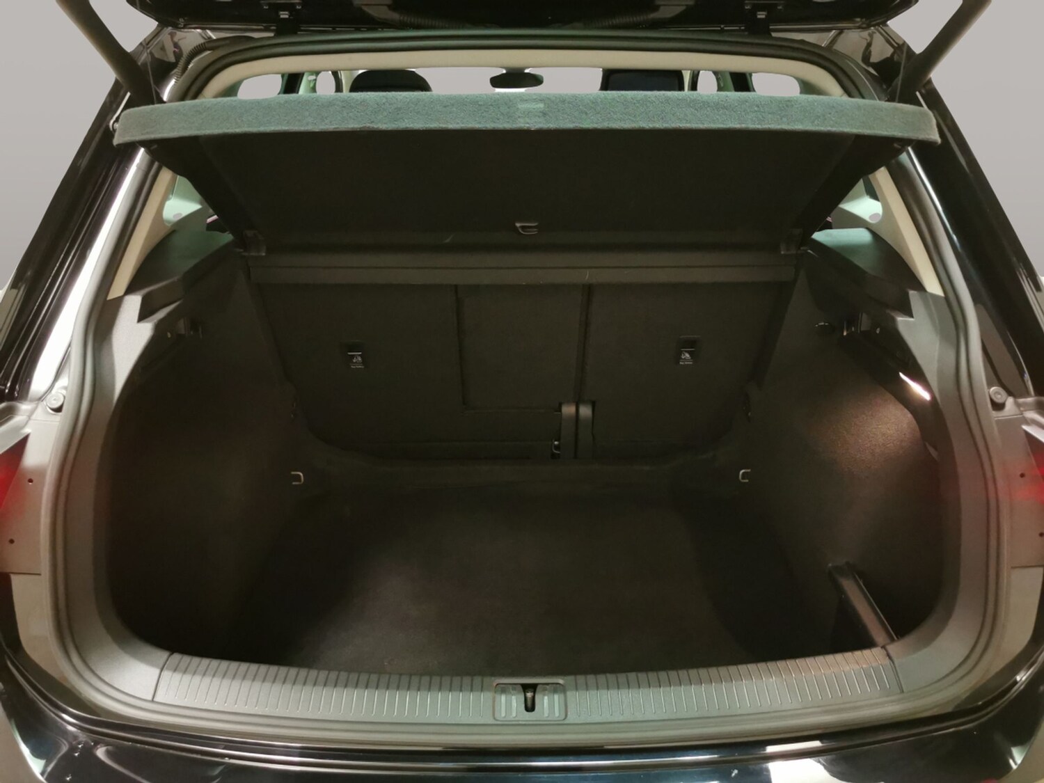 Used Volkswagen Tiguan 2020 for sale - 78218562: Photo 32