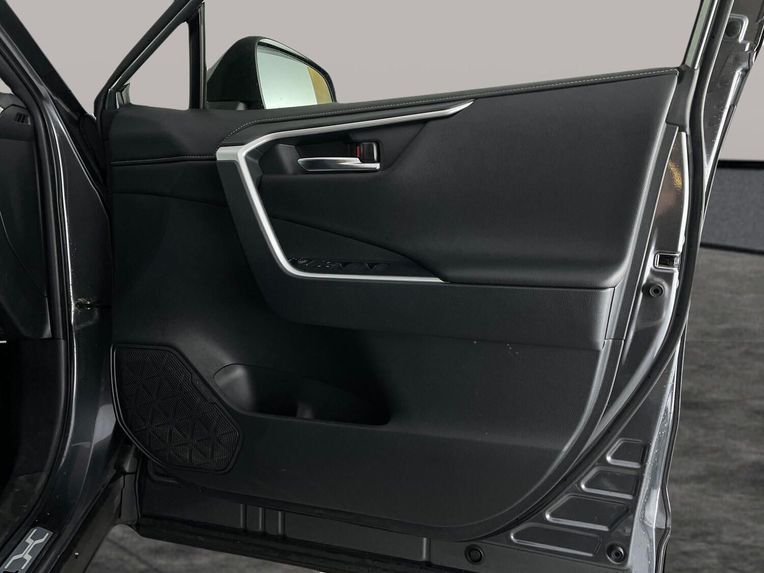 Used Toyota RAV4 2022 for sale - 77529882: Photo 32