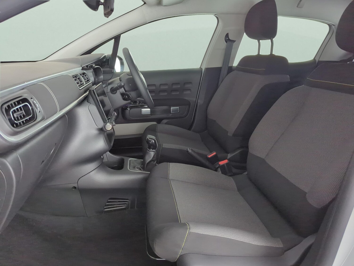 Used Citroen C3 2023 for sale - 77984649: Photo 4