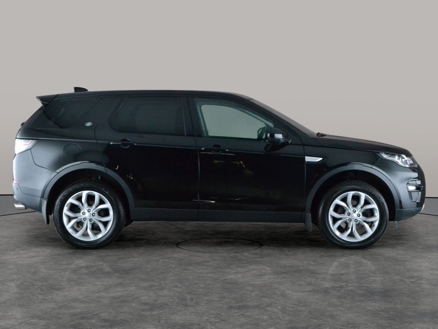 Used Land Rover Discovery Sport 2018 for sale - 77499944: Photo 11