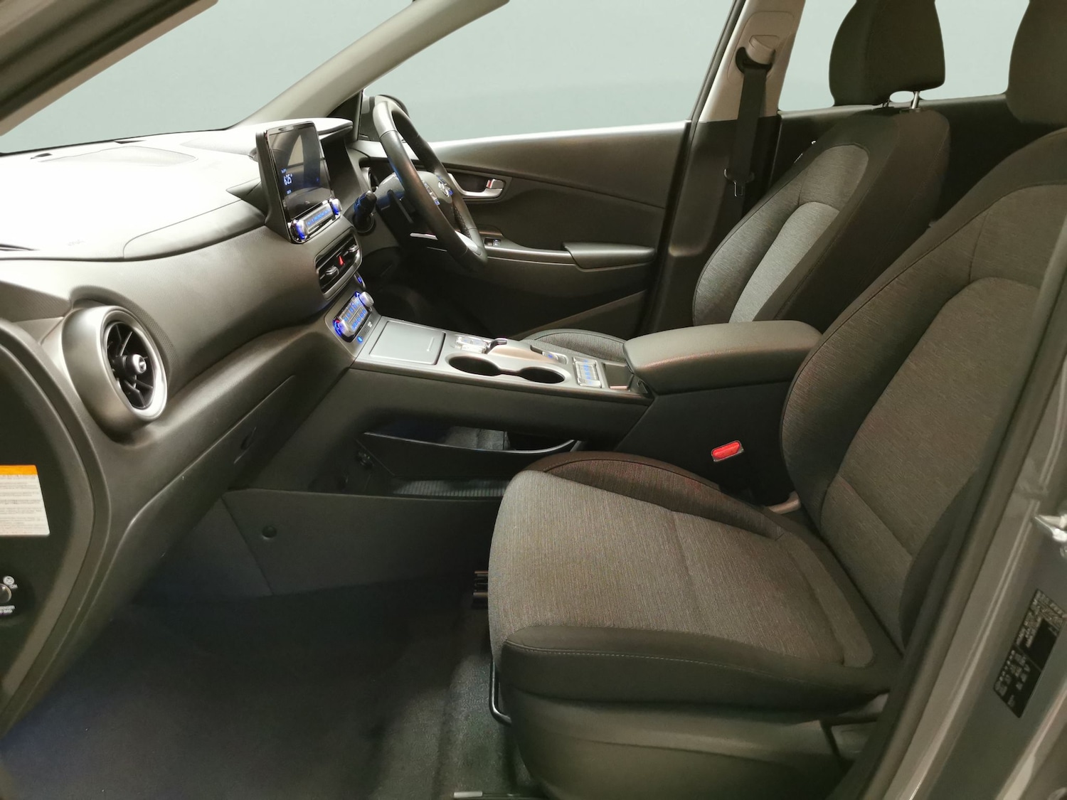 Used Hyundai KONA 2021 for sale - 76738422: Photo 4