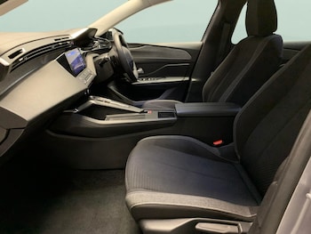 Used Peugeot 308 2023 for sale - 76118132: Photo 4
