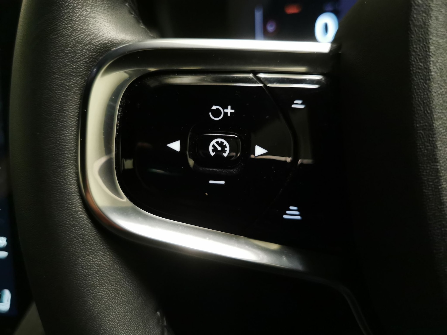 Used Polestar Polestar 2 2022 for sale - 76758132: Photo 18