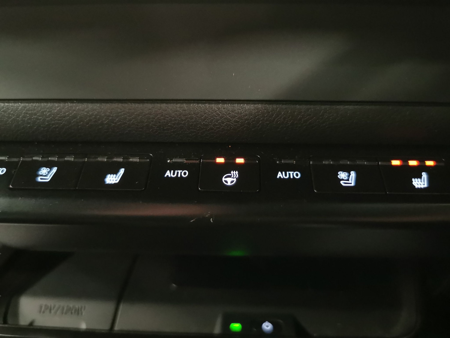 Used Lexus UX 2023 for sale - 77718358: Photo 19