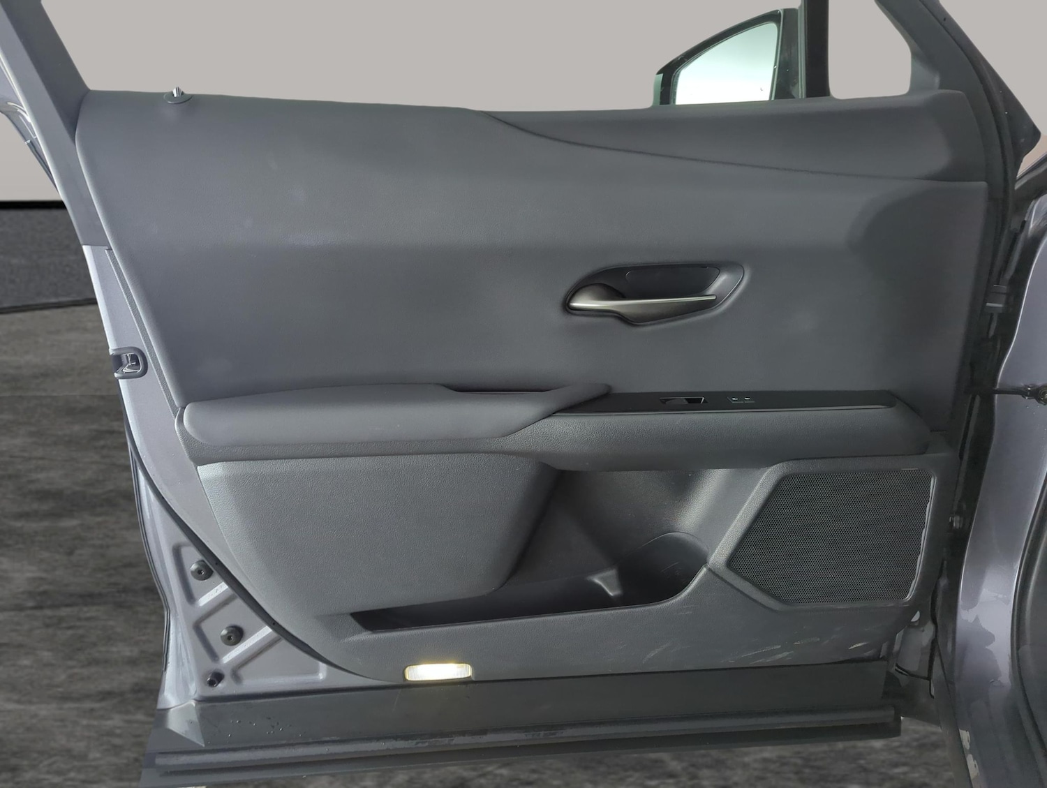 Used Lexus UX 2023 for sale - 77718358: Photo 31