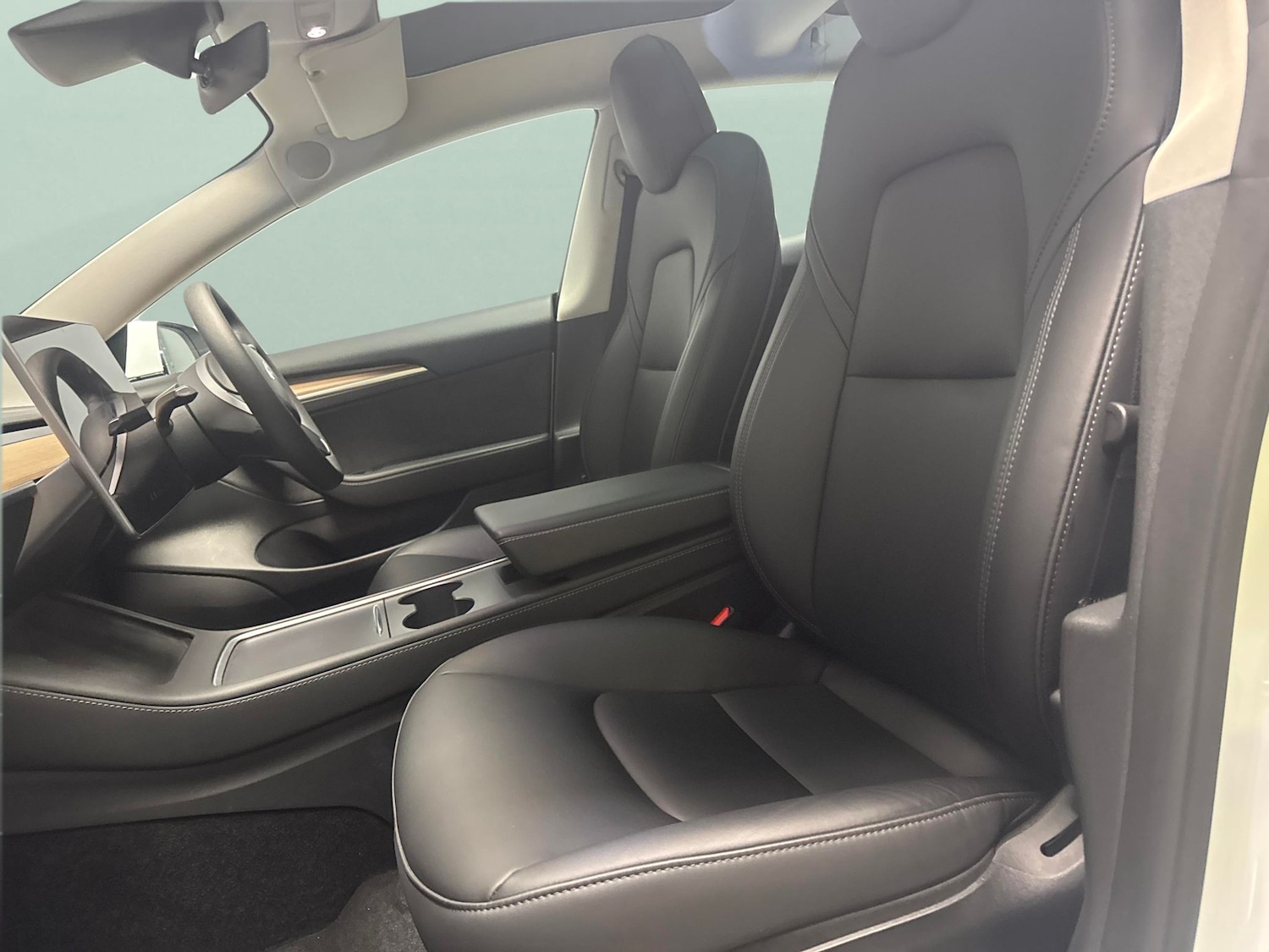 Used Tesla Model 3 2023 for sale - 76704275: Photo 4