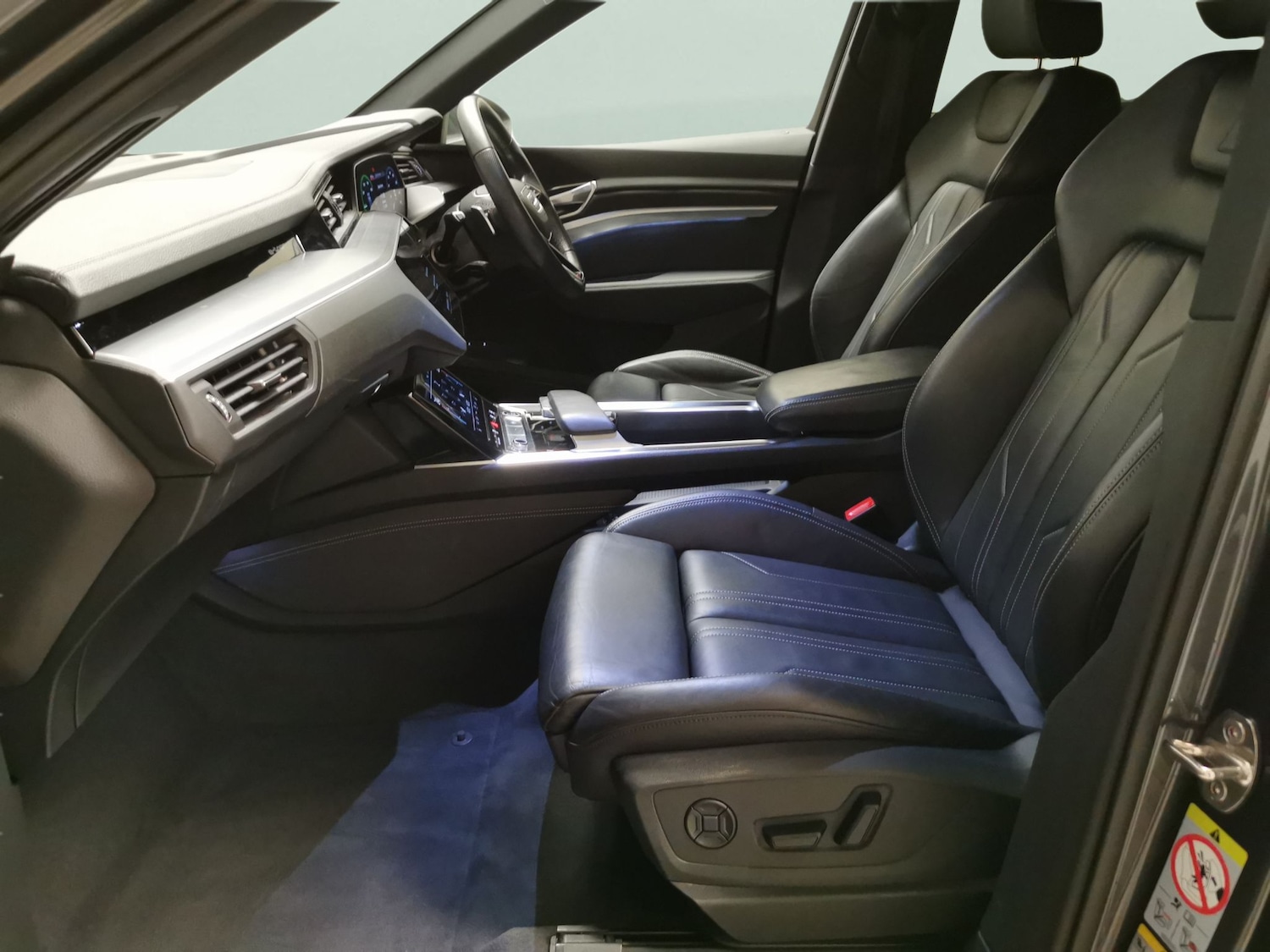 Used Audi e-tron 2022 for sale - 77164348: Photo 4