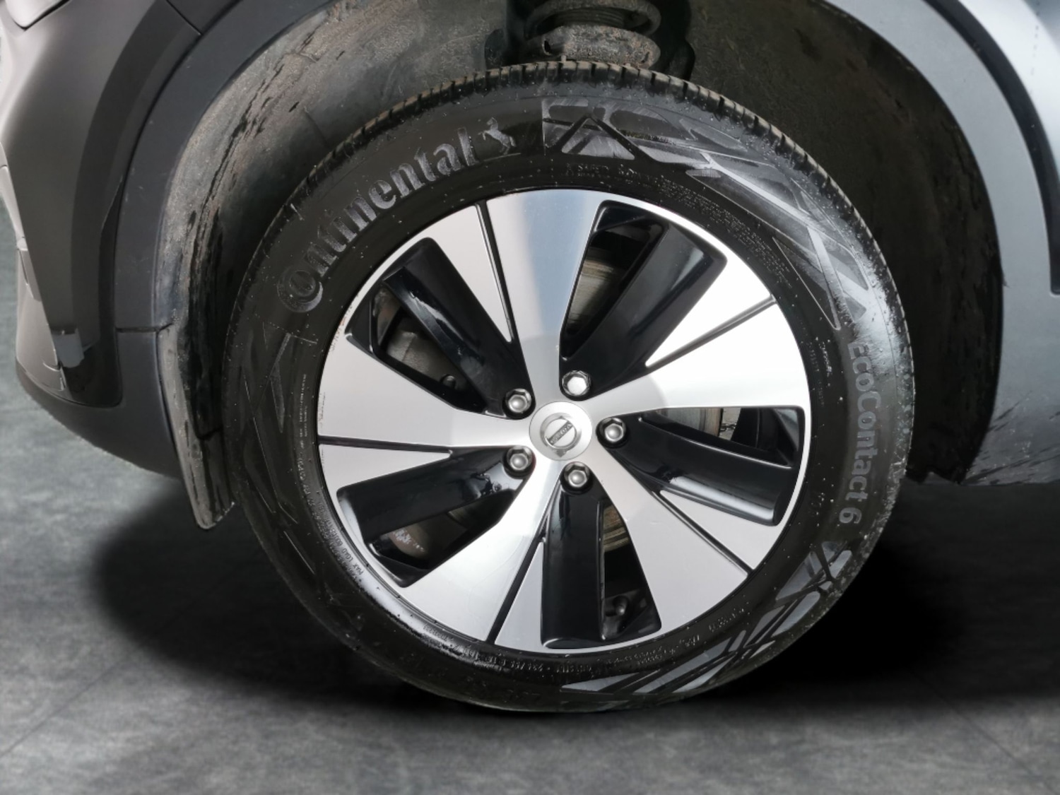 Used Volvo XC40 for sale - 77432285: Photo 26