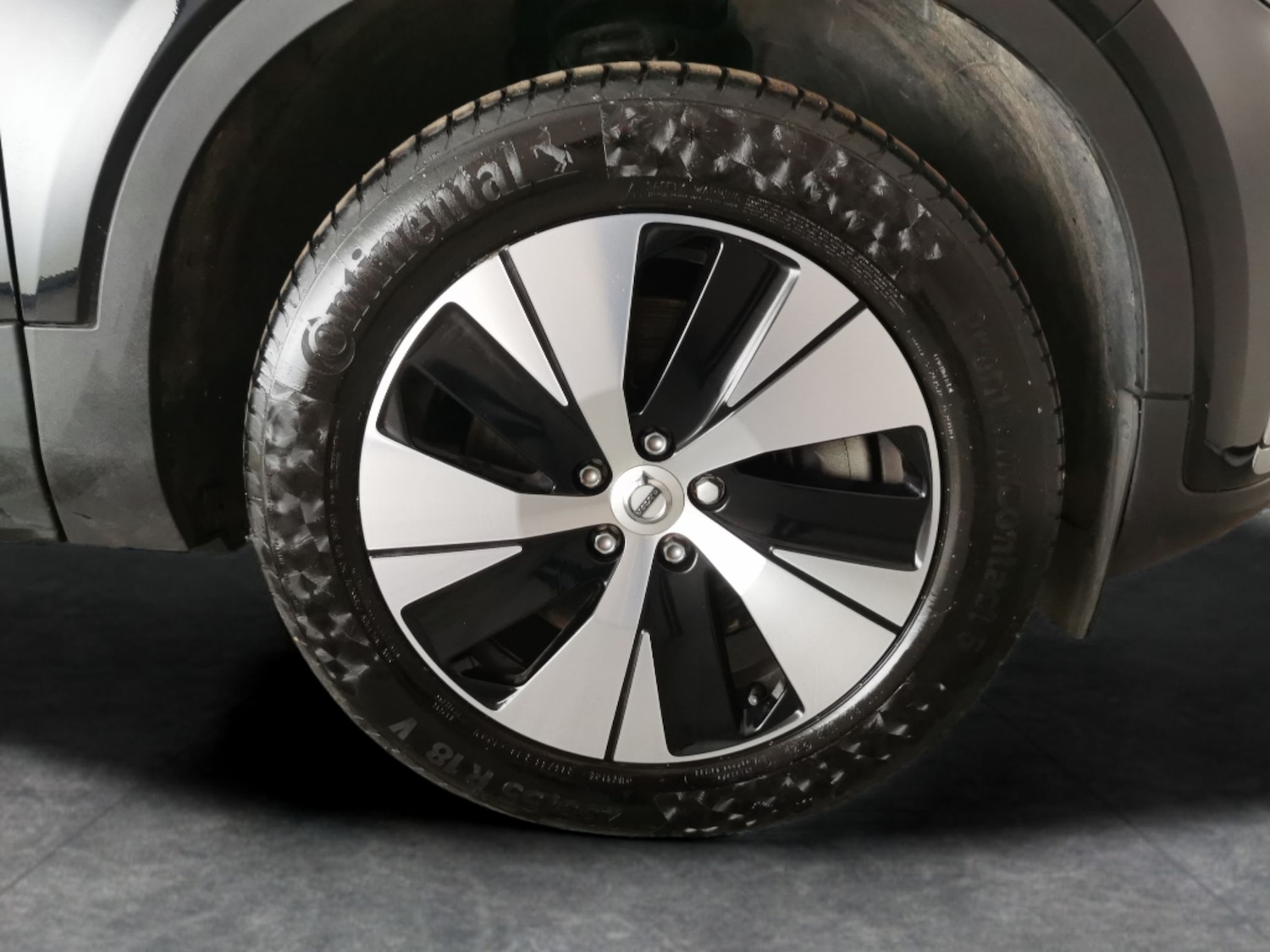 Used Volvo XC40 for sale - 77432285: Photo 27