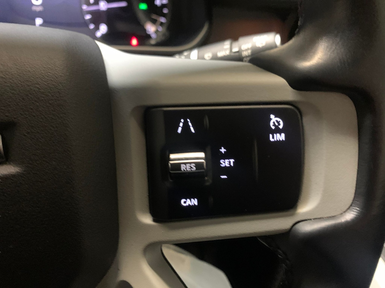 Used Land Rover Defender 2022 for sale - 77691324: Photo 19