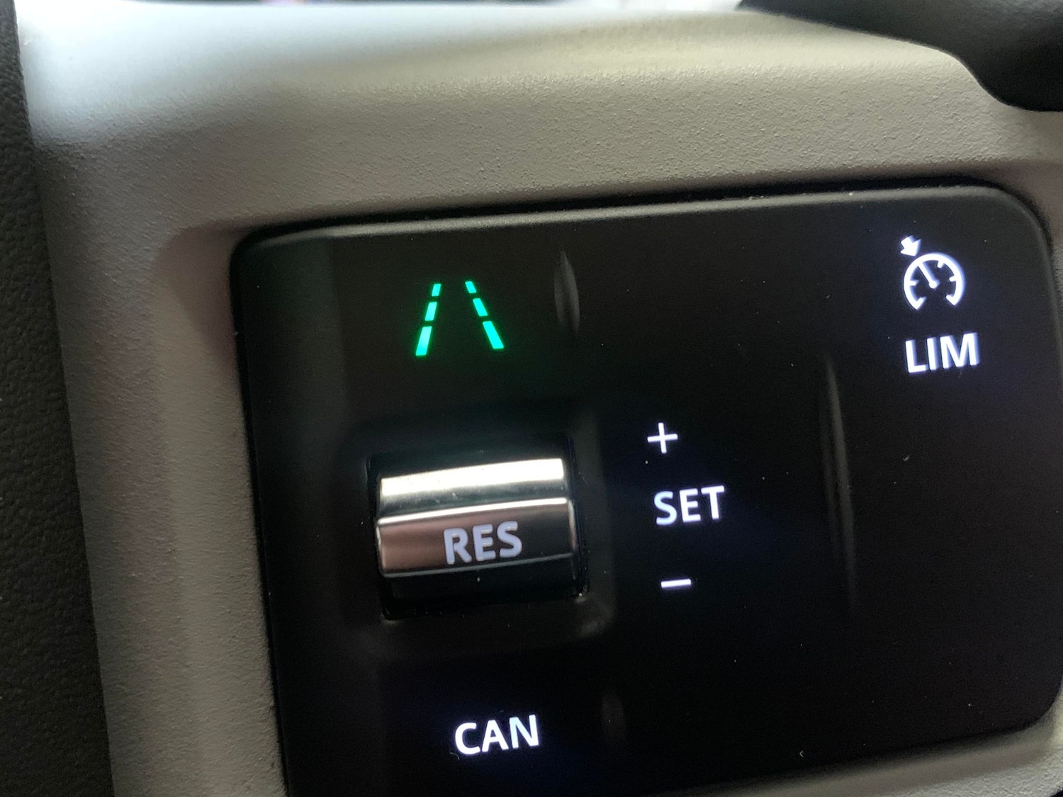 Used Land Rover Defender 2022 for sale - 77691324: Photo 20