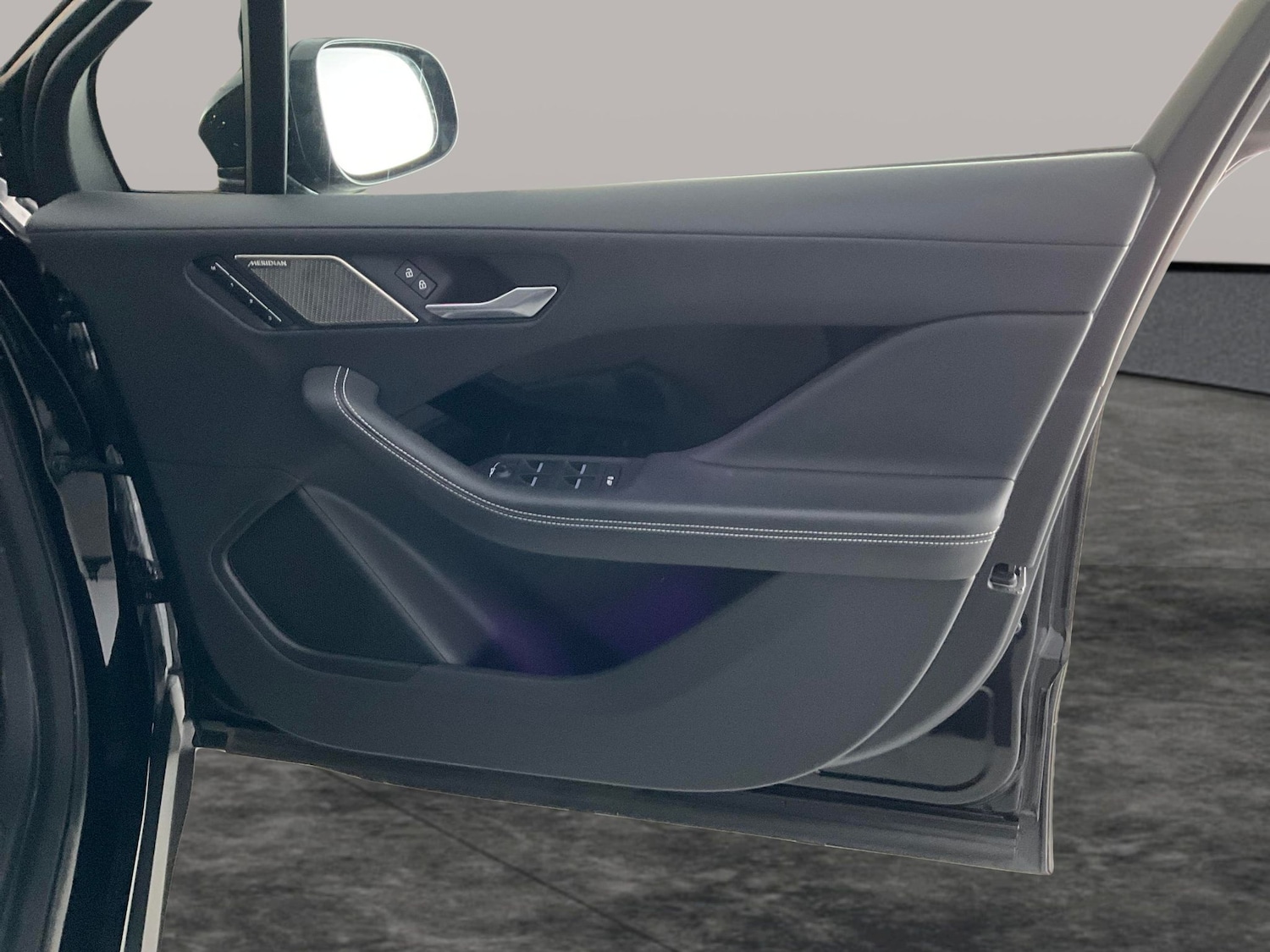 Vehicle 44
