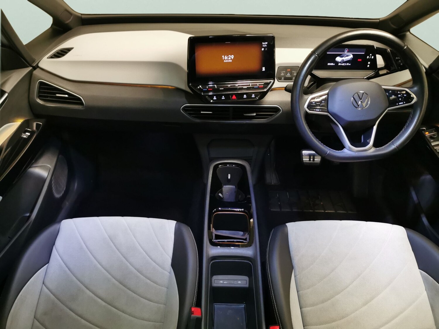 Used Volkswagen ID.3 2023 for sale - 77856055: Photo 6