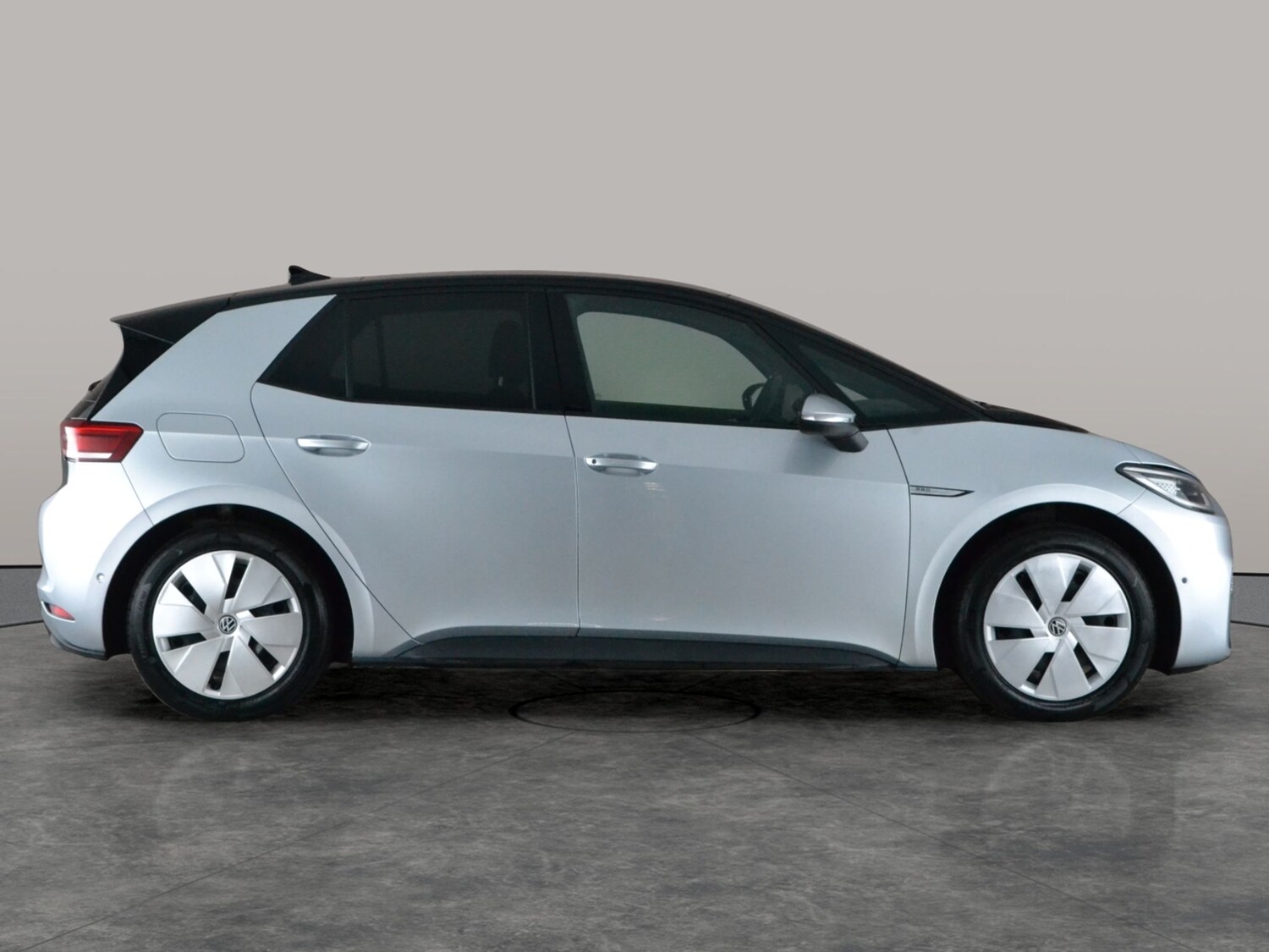 Used Volkswagen ID.3 2023 for sale - 77856055: Photo 8