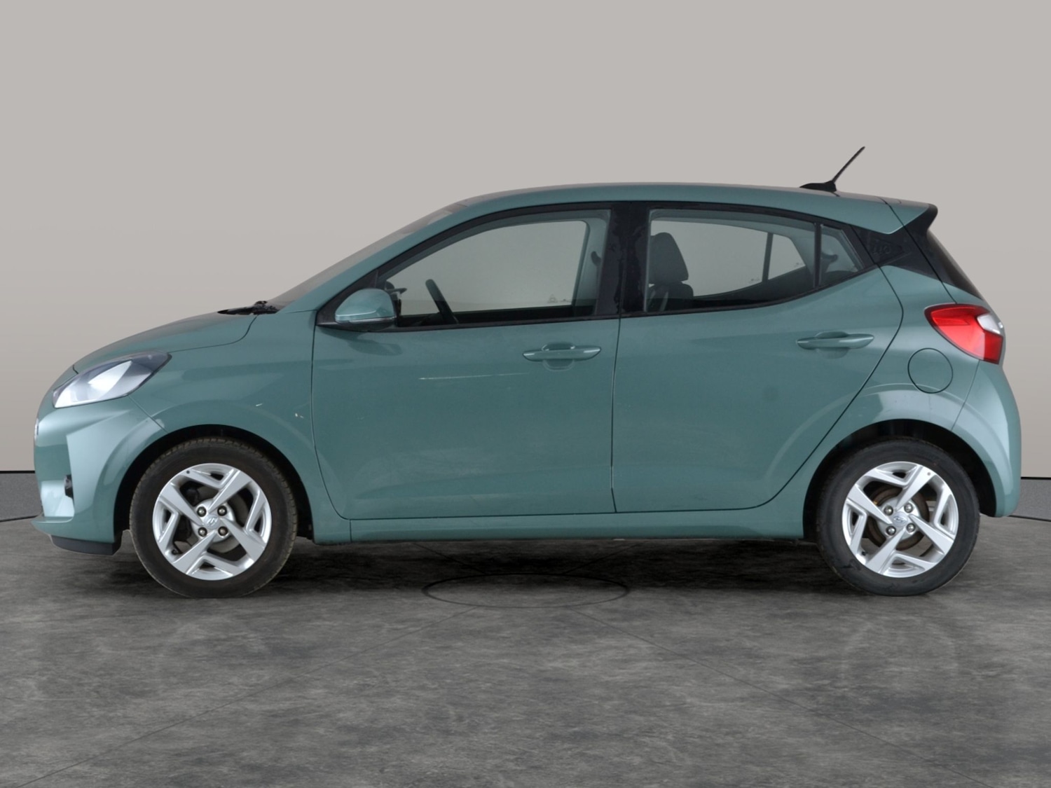 Used Hyundai i10 2022 for sale - 77160895: Photo 13