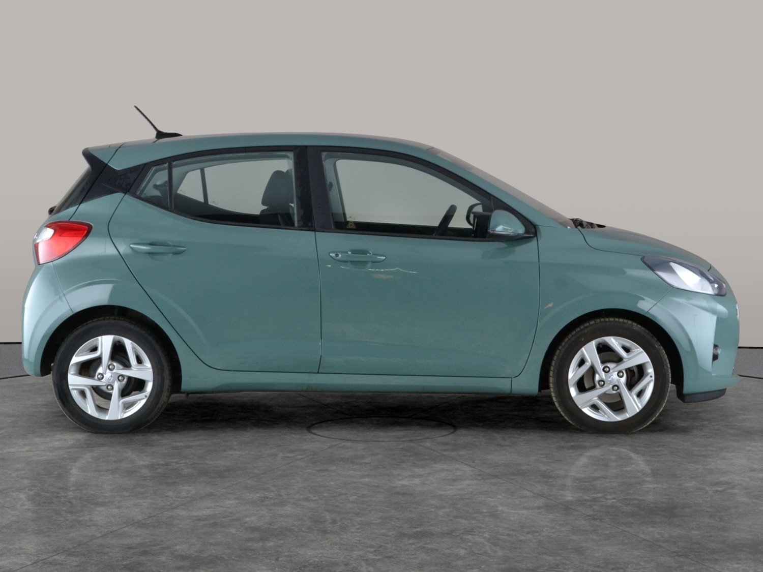 Used Hyundai i10 2022 for sale - 77160895: Photo 9