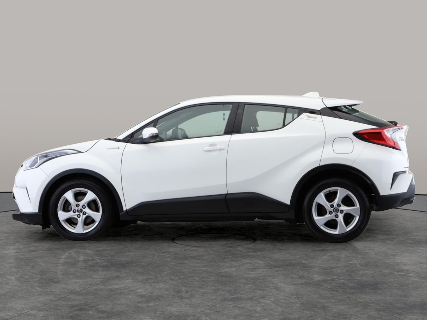 Used Toyota C-HR 2019 for sale - 76978347: Photo 9