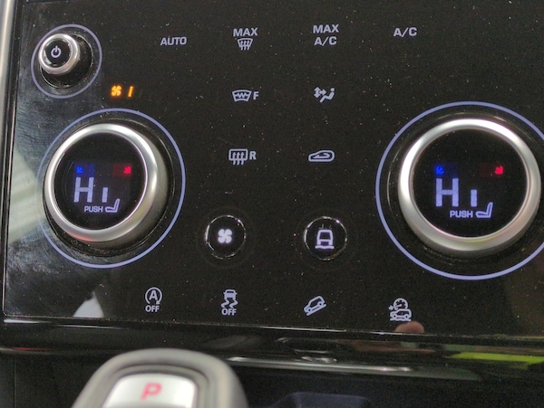 Used Land Rover Discovery Sport 2022 for sale - 76209835: Photo 24