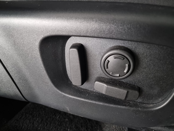 Used Land Rover Discovery Sport 2022 for sale - 76209835: Photo 32