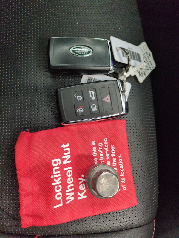 Used Land Rover Discovery Sport 2022 for sale - 76209835: Photo 45