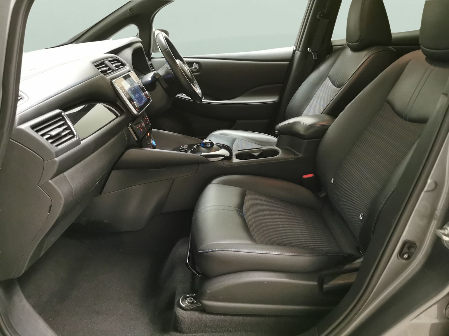 Used Nissan Leaf 2021 for sale - 78094141: Photo 4