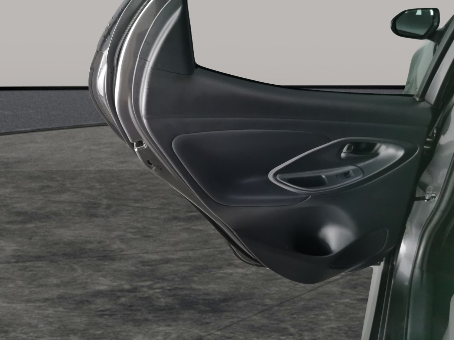 Used Toyota Yaris 2022 for sale - 77170843: Photo 29