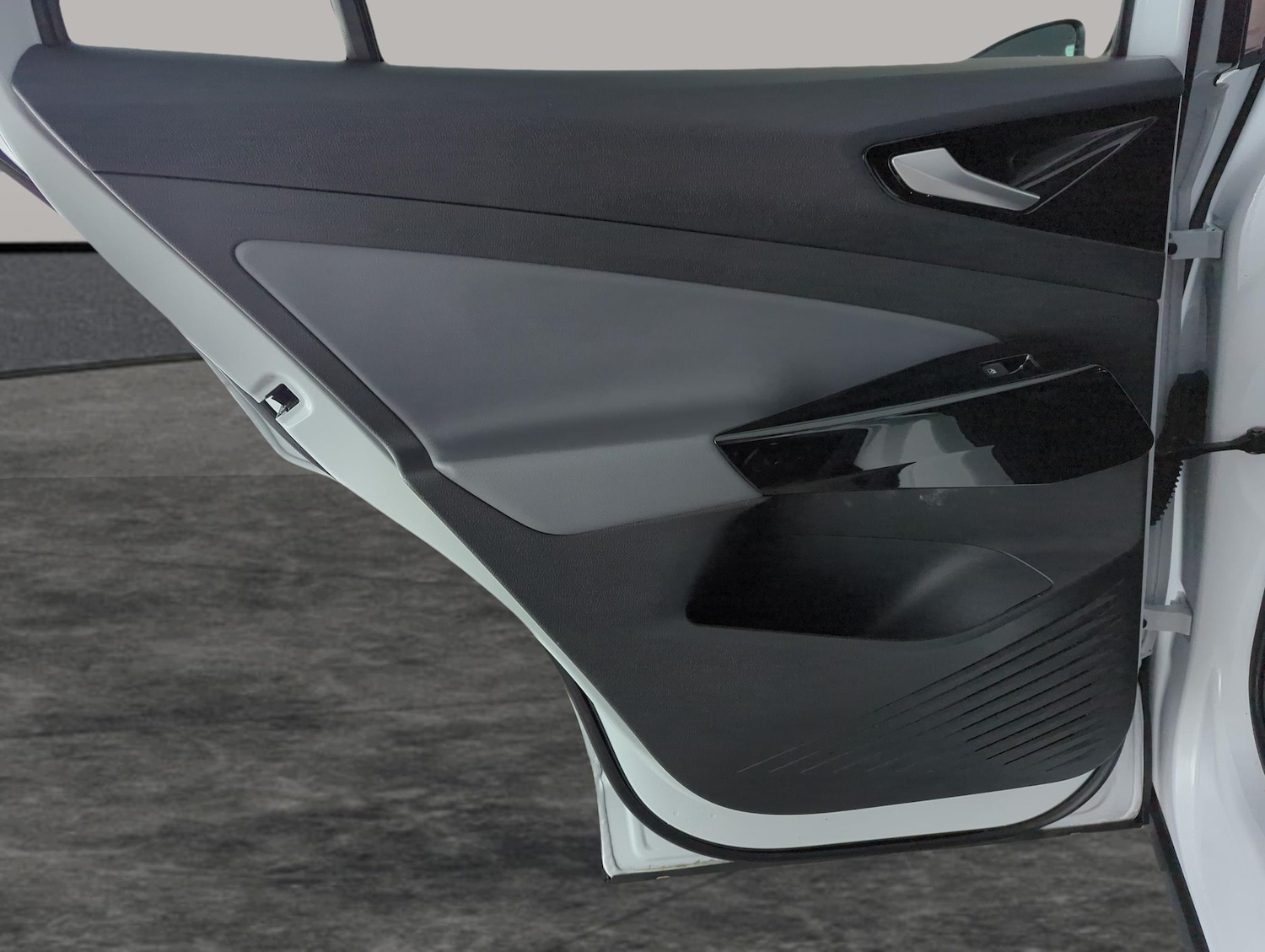 Used Volkswagen ID.4 2023 for sale - 77347460: Photo 28