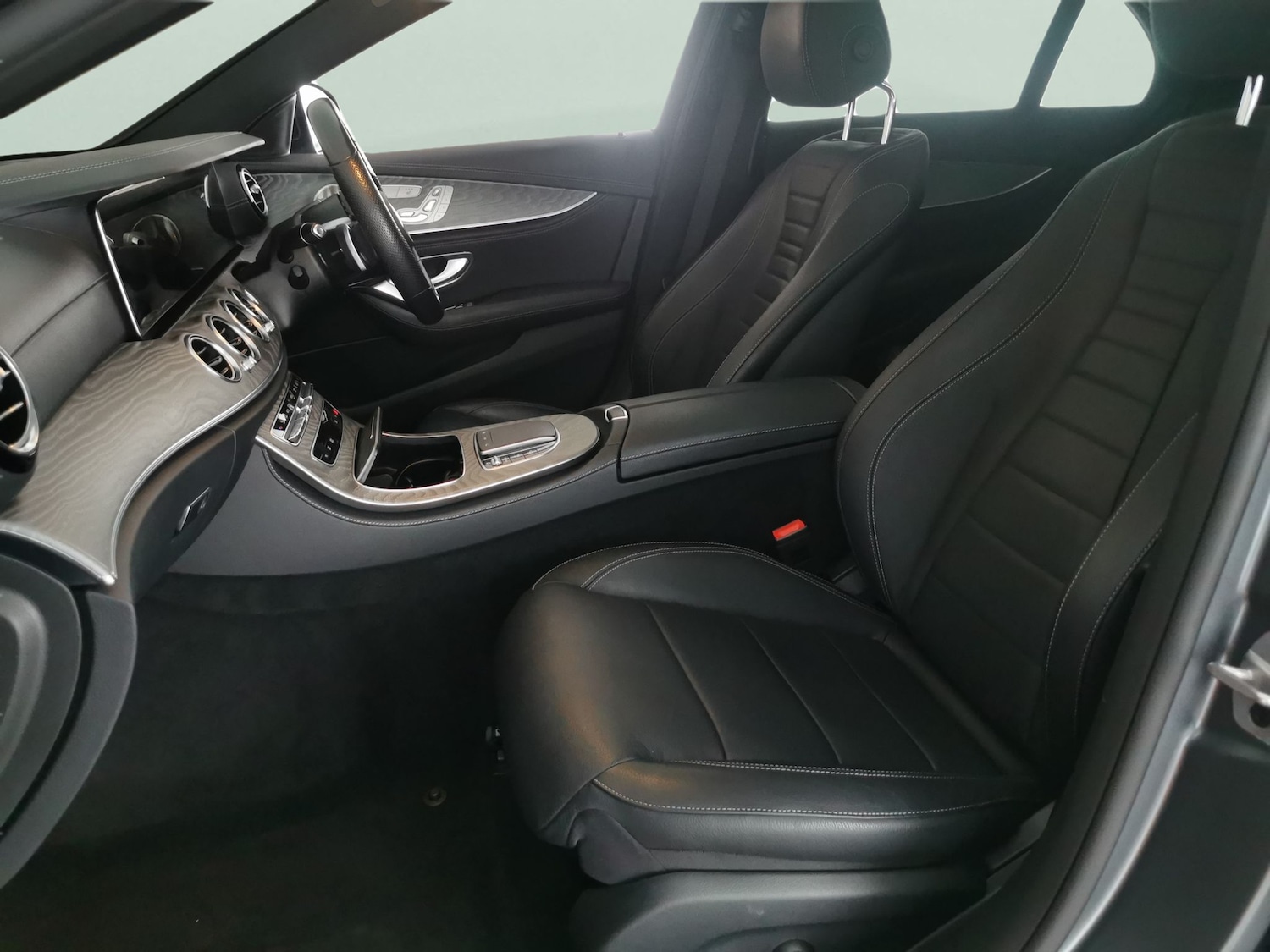 Used Mercedes-Benz E Class 2021 for sale - 77746439: Photo 4