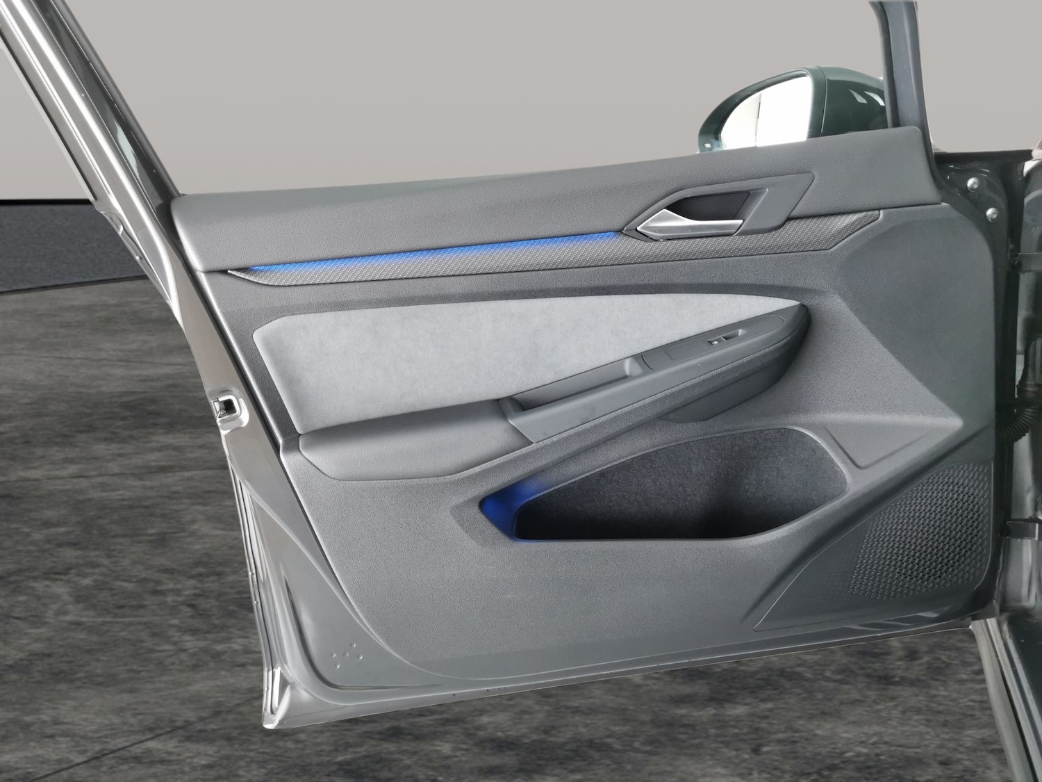Vehicle 33