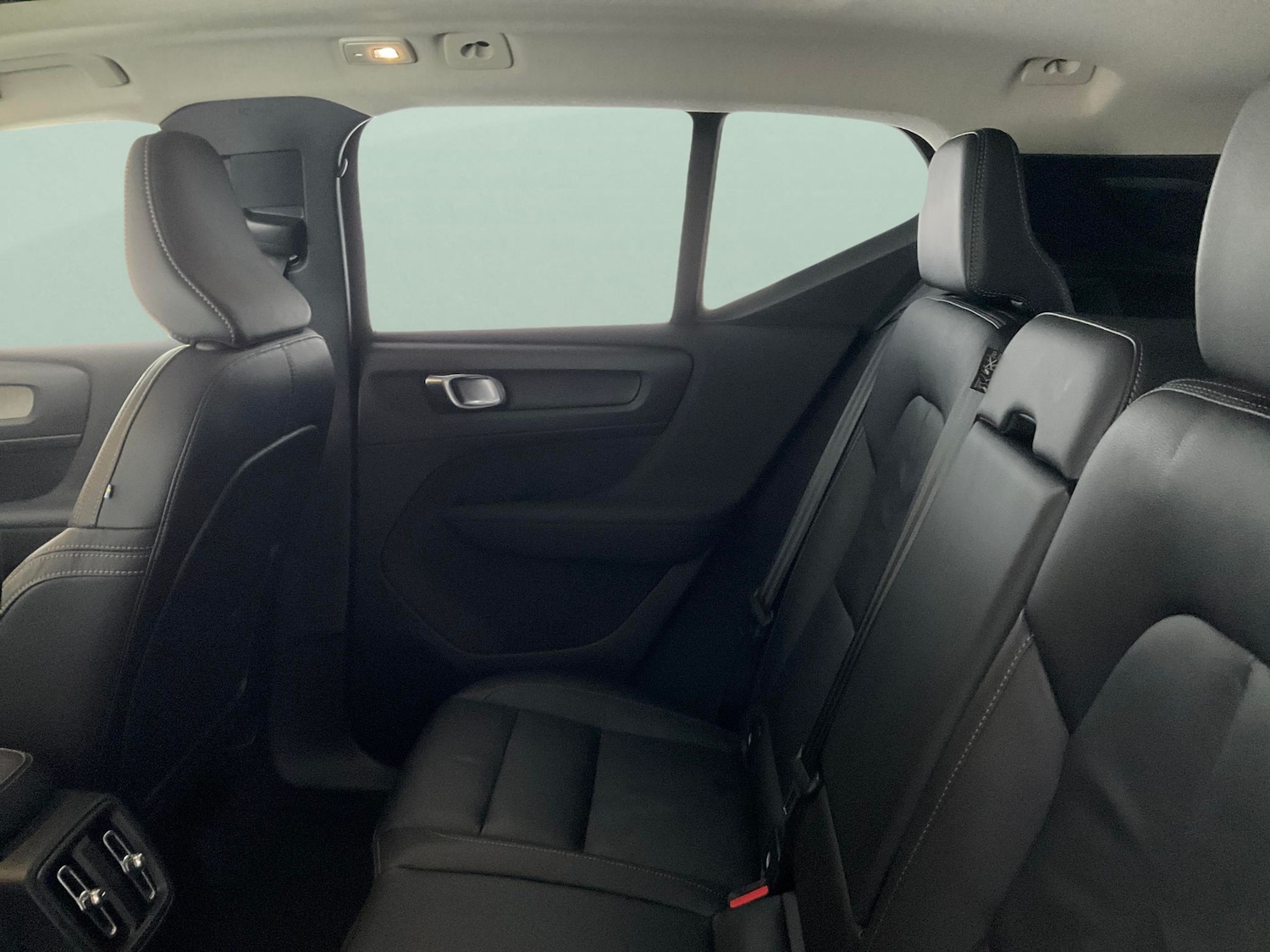 Used Volvo XC40 2022 for sale - 76684707: Photo 33