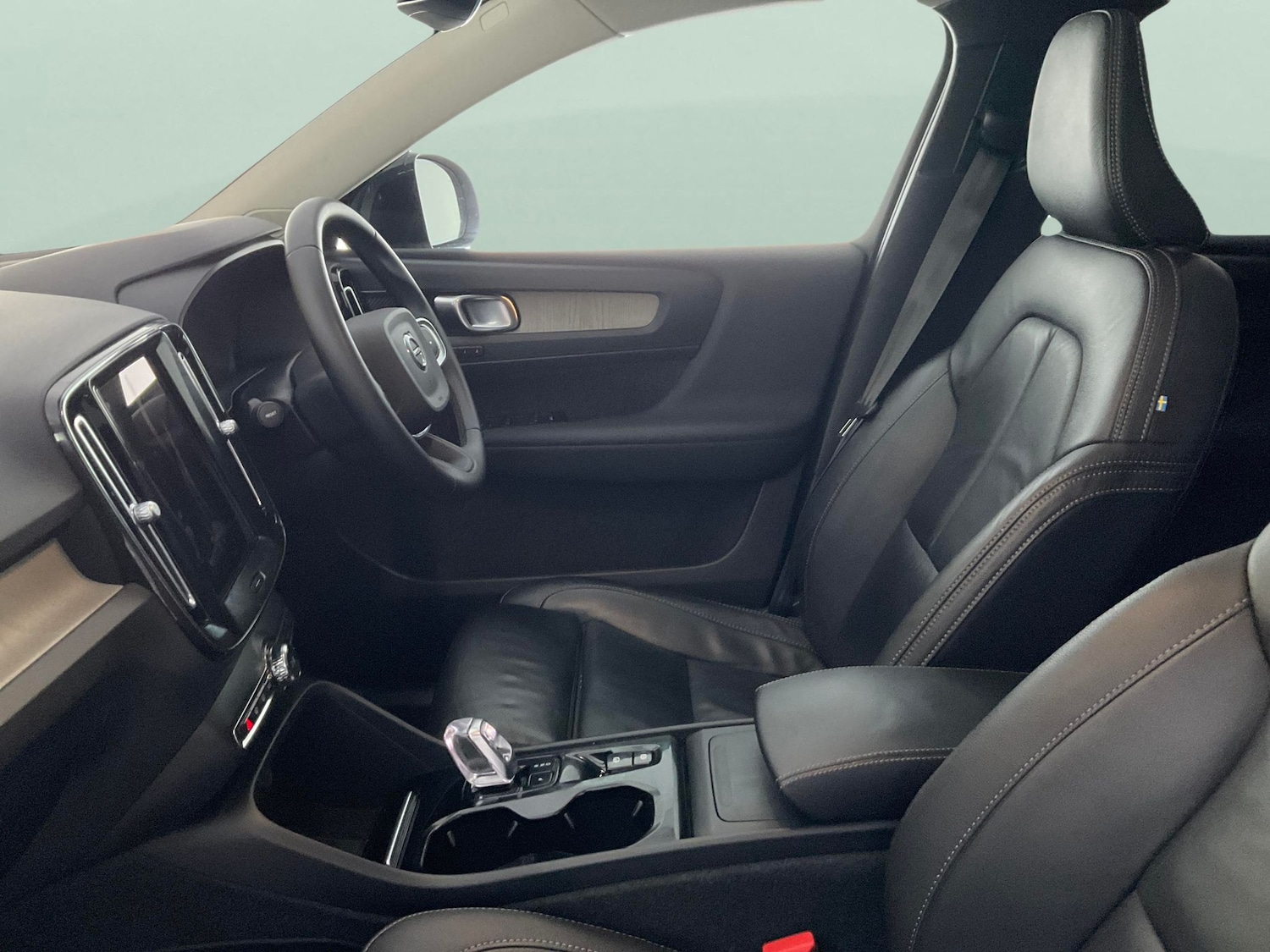 Used Volvo XC40 2022 for sale - 76684707: Photo 4