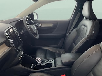 Used Volvo XC40 2022 for sale - 76684707: Photo